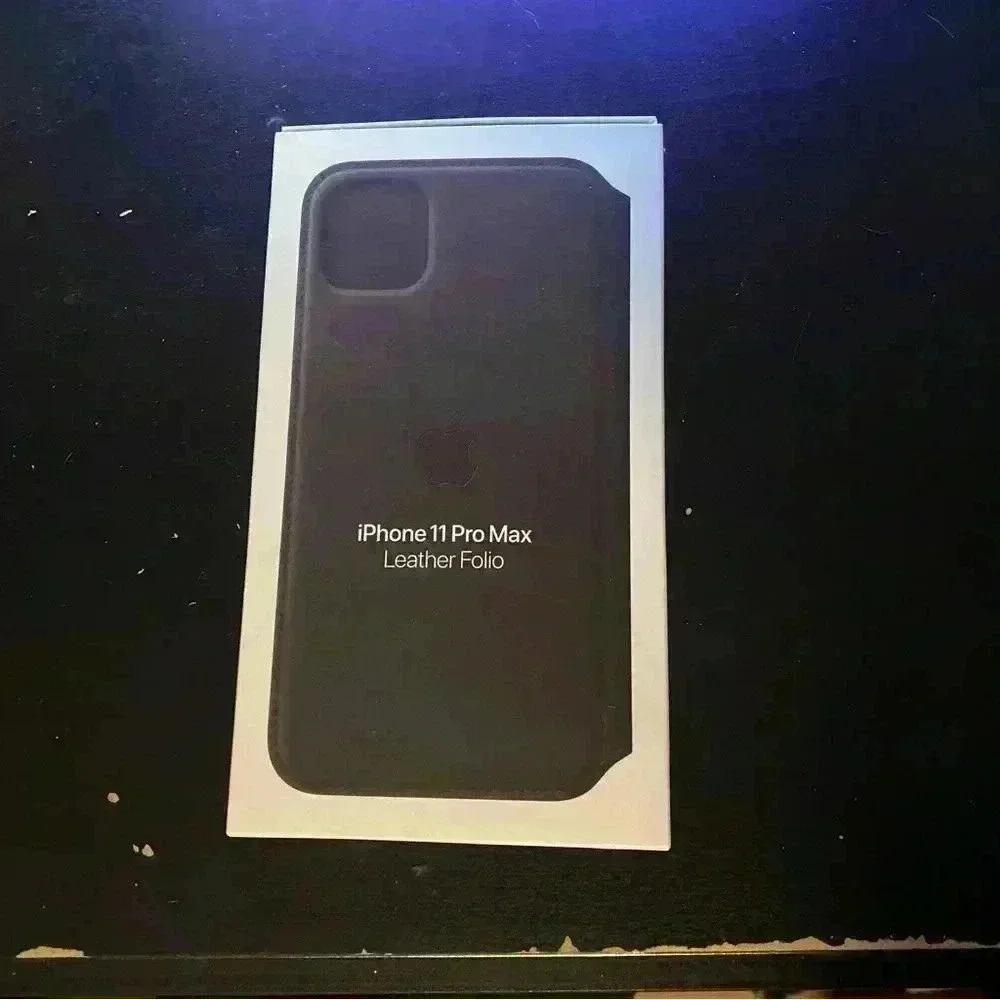 iPhone 11 Pro Max Leather Folio